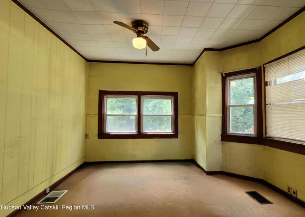 24 Clinton Avenue, Kingston, NY 12401 - Photo 6 of 20