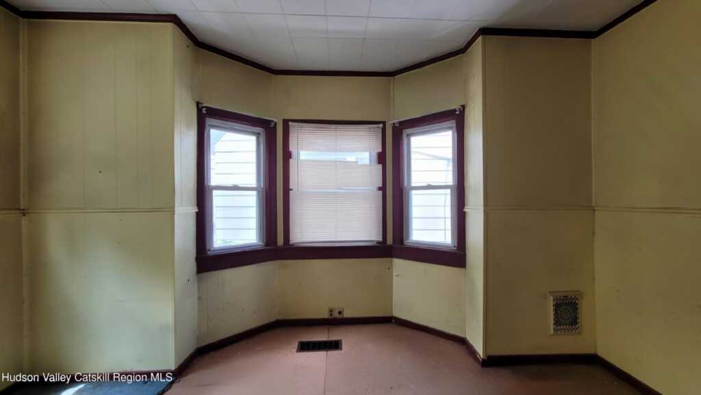 24 Clinton Avenue, Kingston, NY 12401 - Photo 7 of 20