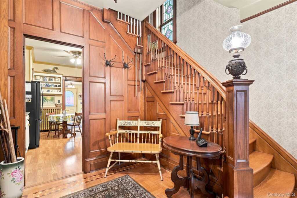 349 Albany Avenue, Kingston, NY 12401 - Photo 10 of 40