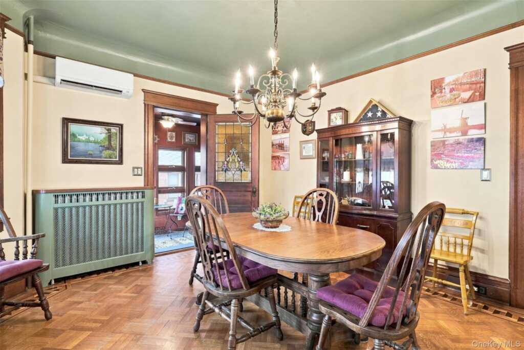 349 Albany Avenue, Kingston, NY 12401 - Photo 18 of 40