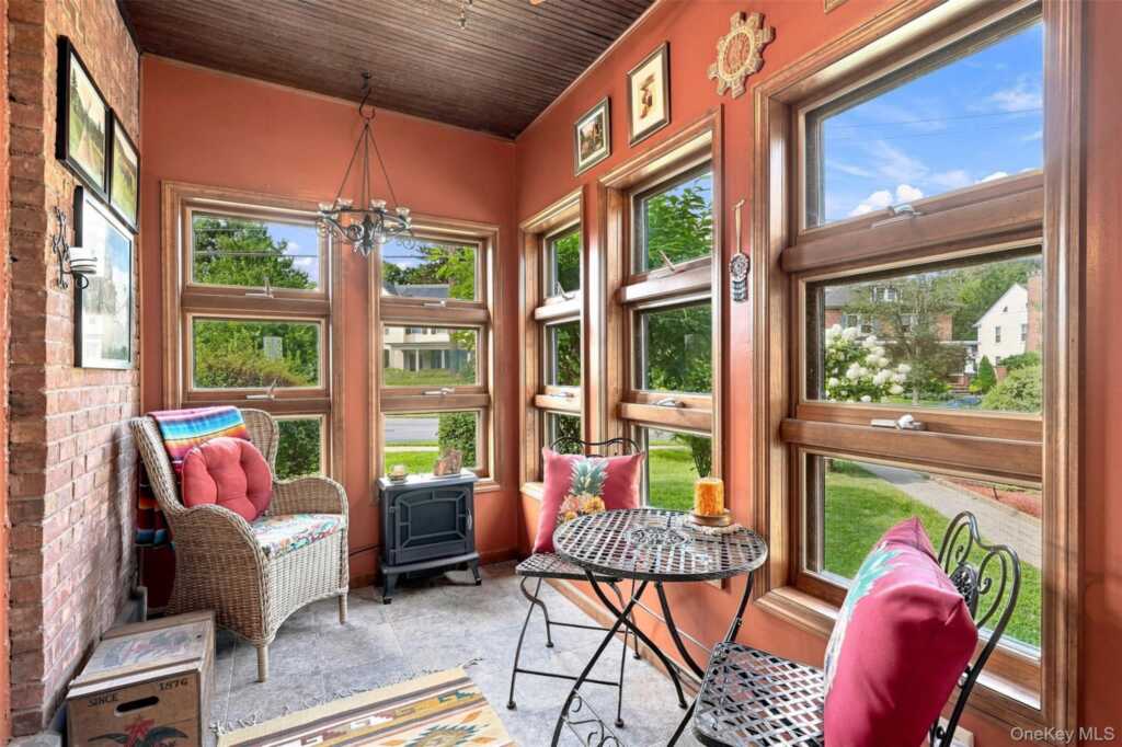 349 Albany Avenue, Kingston, NY 12401 - Photo 20 of 40