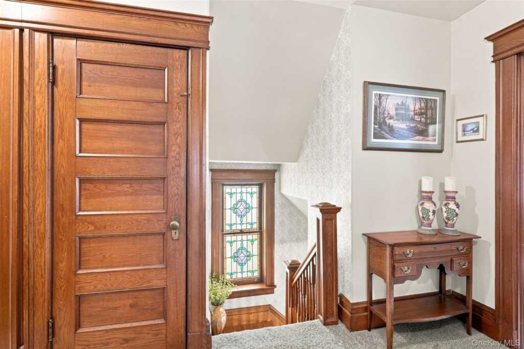 349 Albany Avenue, Kingston, NY 12401 - Photo 23 of 40