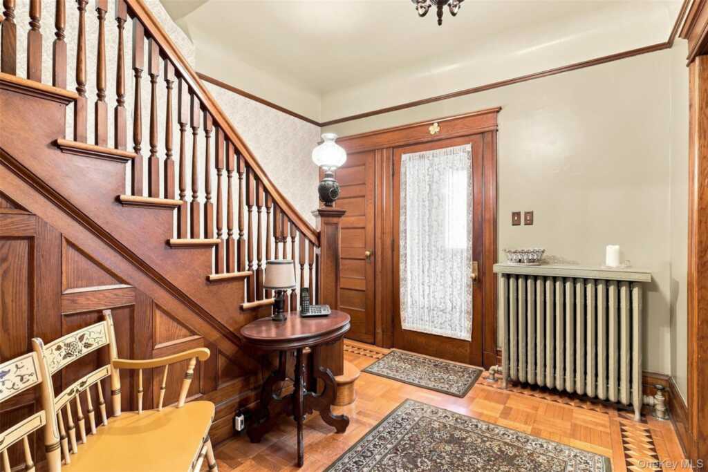 349 Albany Avenue, Kingston, NY 12401 - Photo 9 of 40