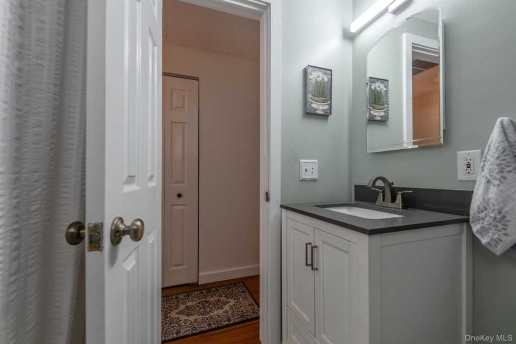 10 Lipton Street, Kingston, NY 12401 - Photo 38 of 47