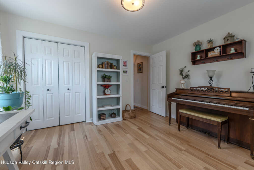 10 Lipton Street, Kingston, NY 12401 - Photo 19 of 50
