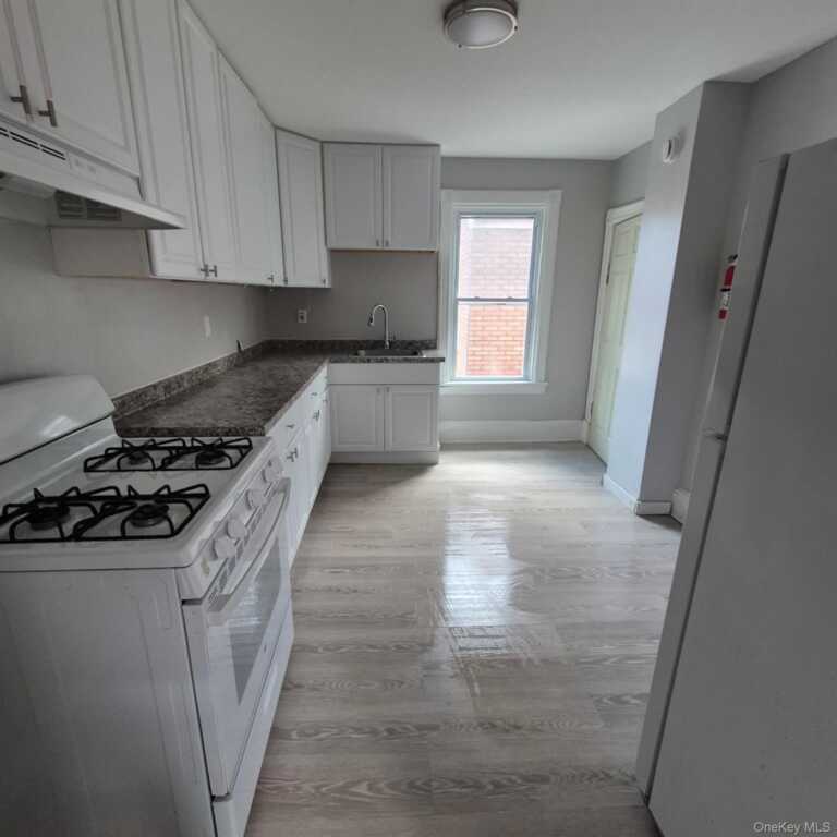 67A Greenkill Avenue, Unit #2, Kingston, NY 12401 - Photo 3 of 20