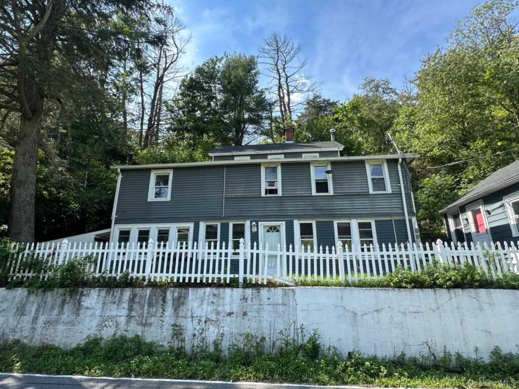 348-354 Binnewater Road, Rosendale, NY 12401 - Photo 2 of 40