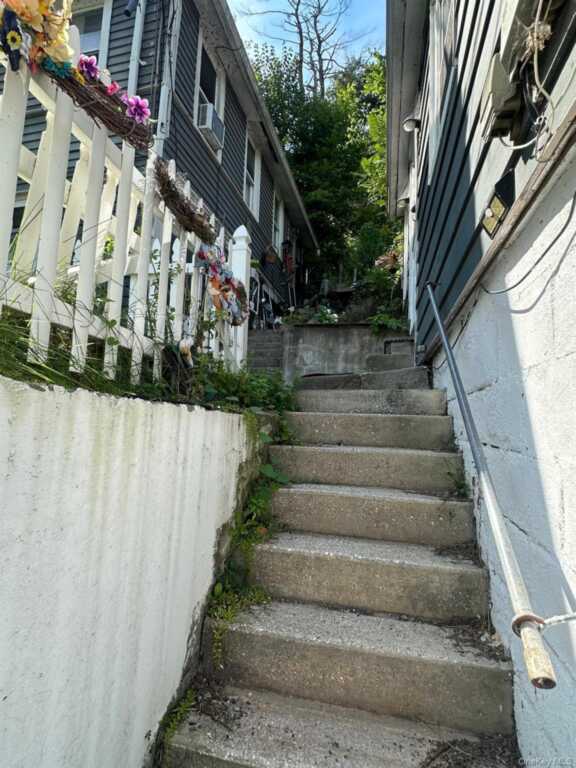 348-354 Binnewater Road, Rosendale, NY 12401 - Photo 7 of 40
