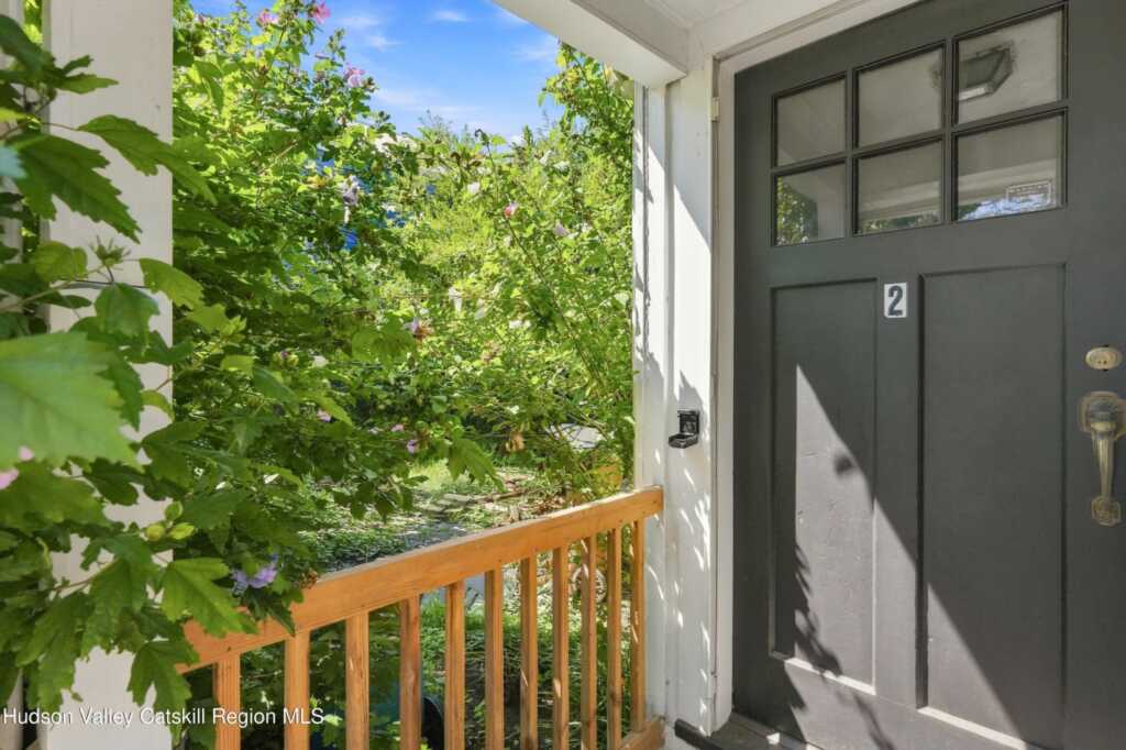 377 Washington Avenue, Kingston, NY 12401 - Photo 25 of 35