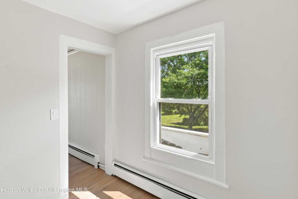 377 Washington Avenue, Kingston, NY 12401 - Photo 33 of 35