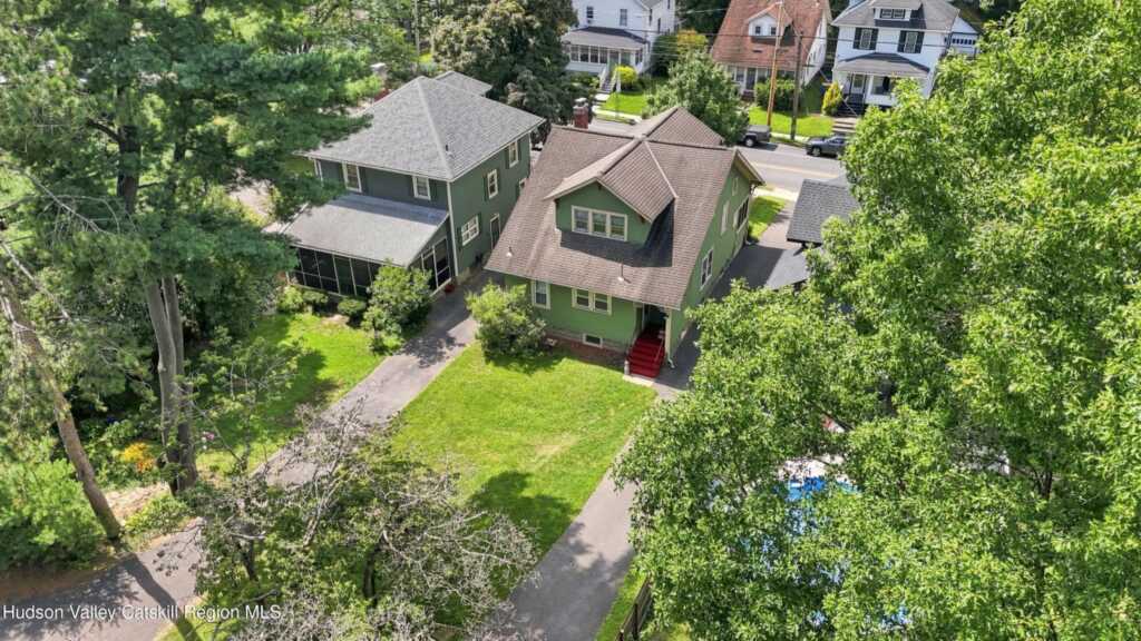 88 Washington Avenue, Kingston, NY 12401 - Photo 11 of 50