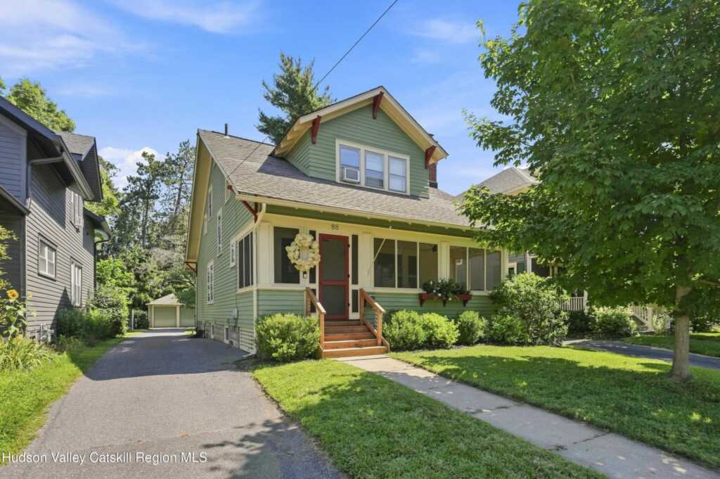 88 Washington Avenue, Kingston, NY 12401 - Photo 2 of 50