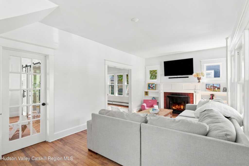 88 Washington Avenue, Kingston, NY 12401 - Photo 20 of 50
