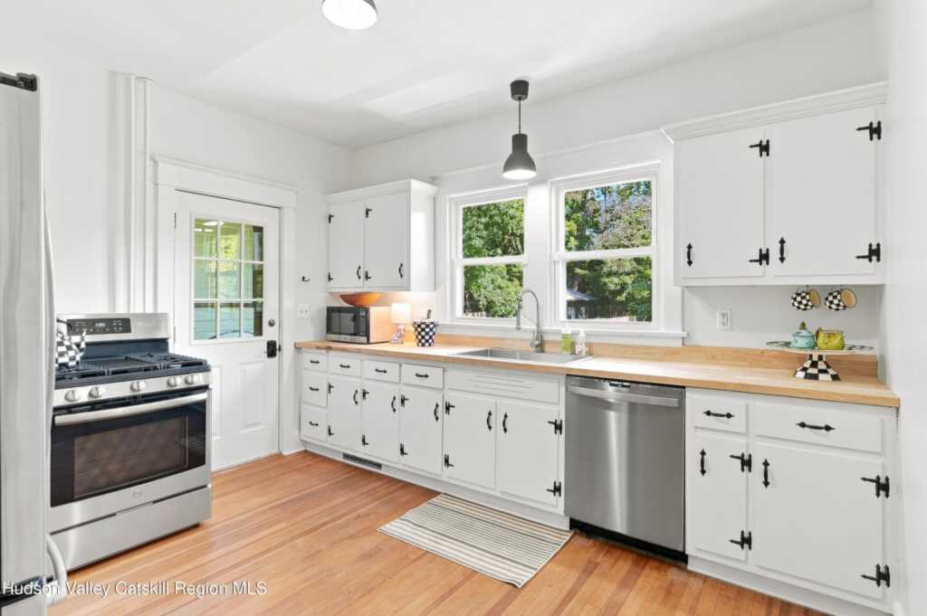 88 Washington Avenue, Kingston, NY 12401 - Photo 32 of 50