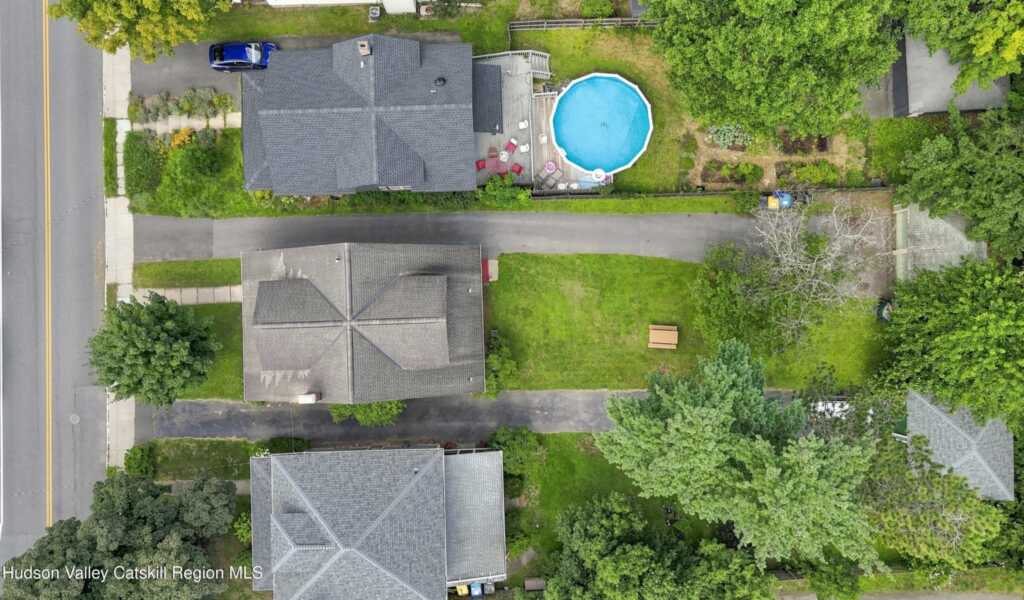 88 Washington Avenue, Kingston, NY 12401 - Photo 8 of 50