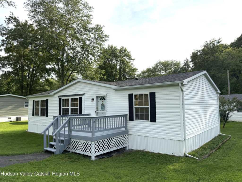 43 Central Avenue, Rosendale, NY 12472