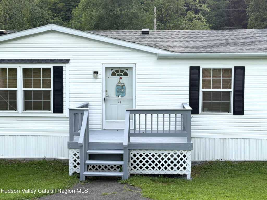 43 Central Avenue, Rosendale, NY 12472 - Photo 25 of 27