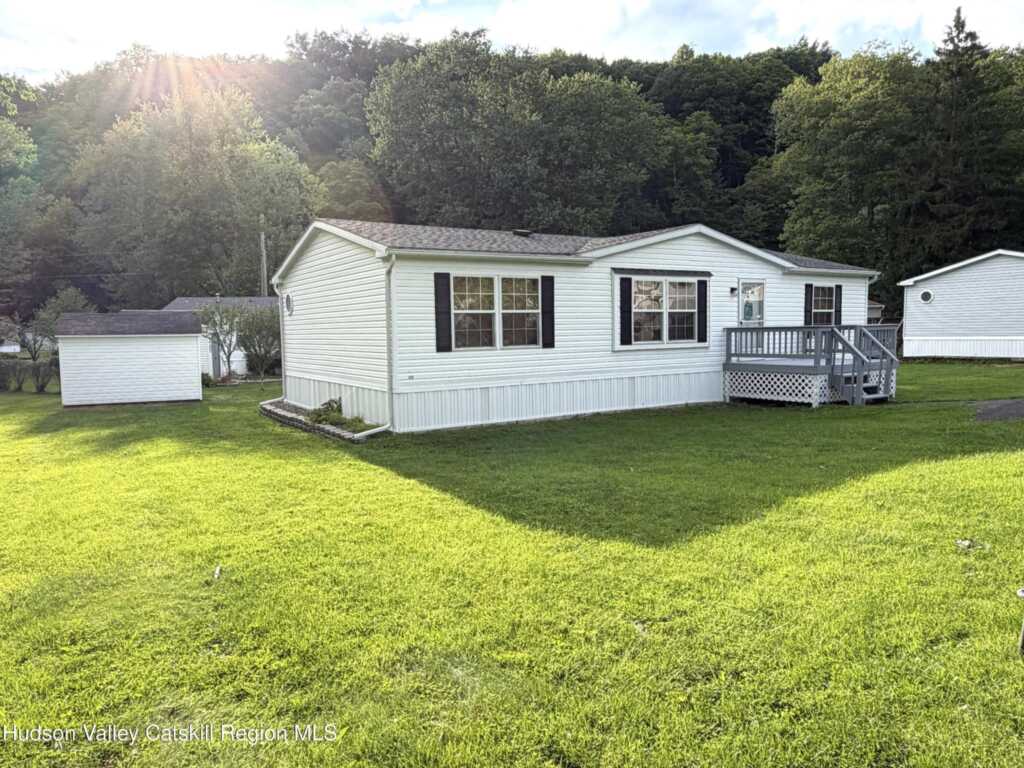 43 Central Avenue, Rosendale, NY 12472 - Photo 3 of 27