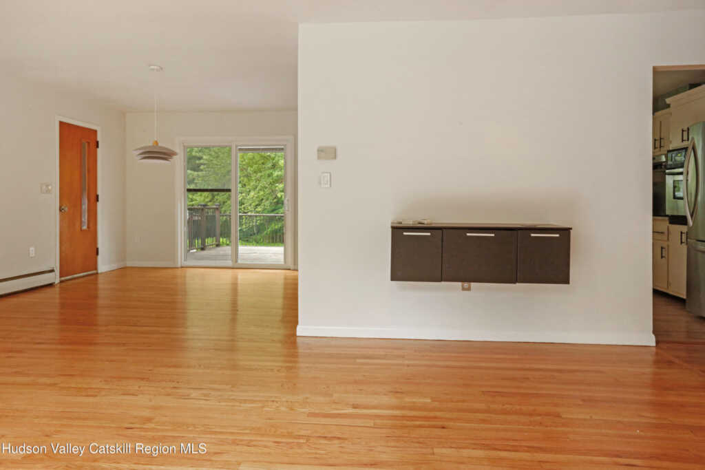 199 Ashokan Road, Kingston, NY 12401 - Photo 4 of 47