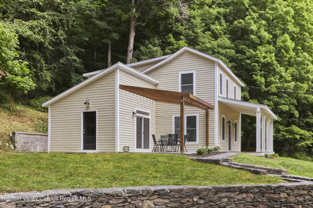 621 Milan Hollow Road, Rhinebeck, NY 12572 - Photo 16 of 18