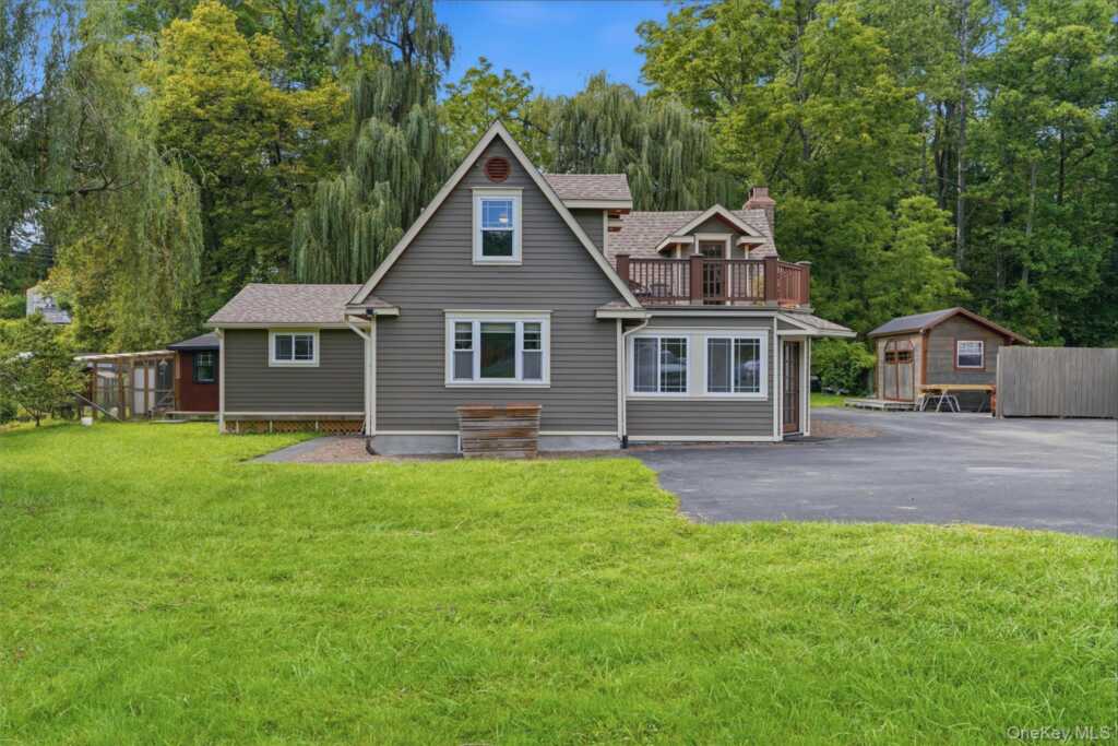 2083 State Route 32, Rosendale, NY 12401