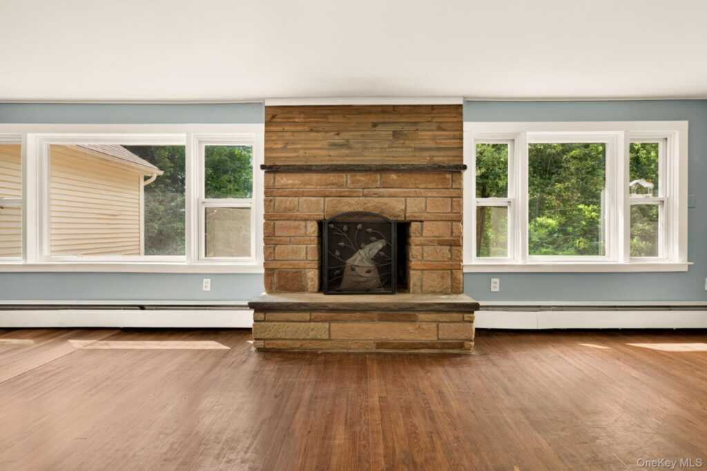 33 Warren Myer Road, Saugerties, NY 12477 - Photo 4 of 24