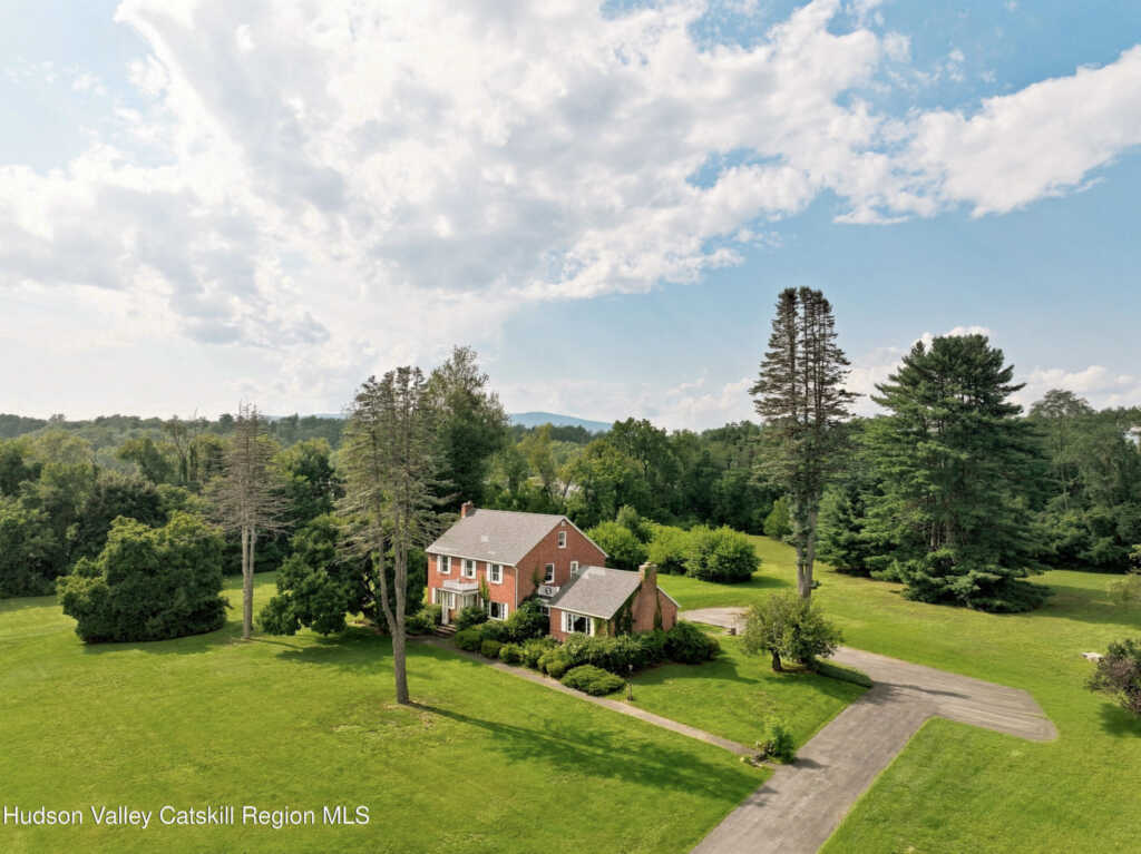 236 Glasco Turnpike, Saugerties, NY 12477 - Photo 5 of 50