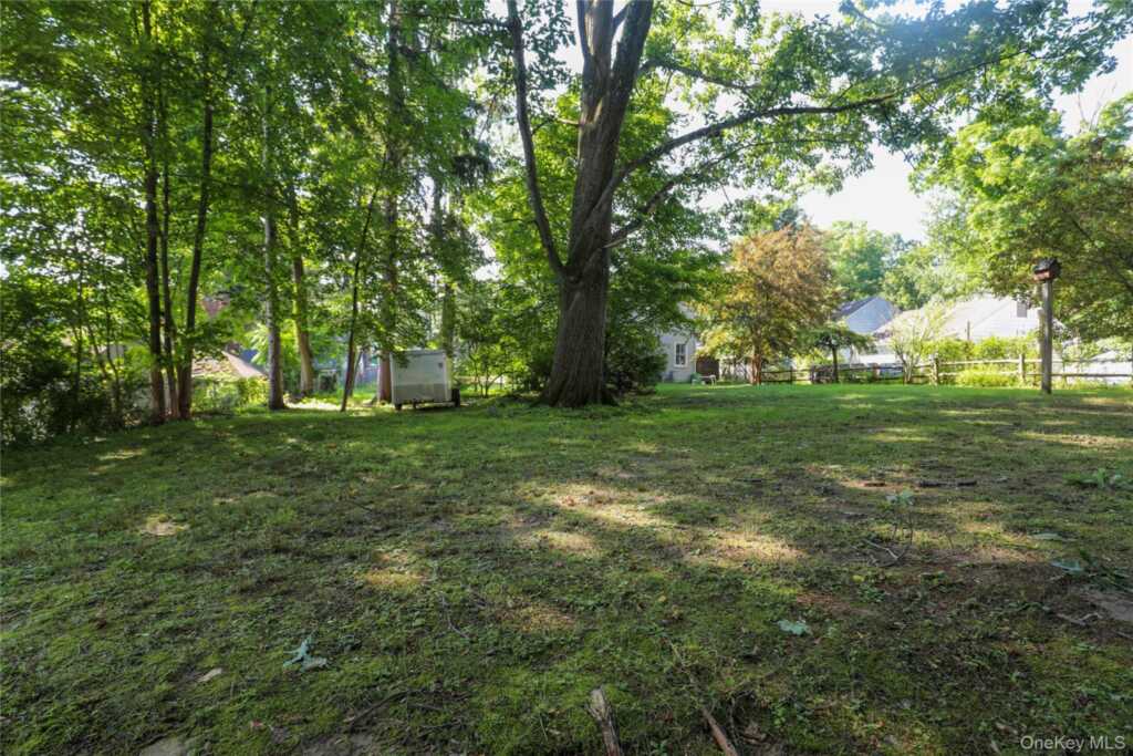 12-16 Lounsbury Place, Kingston, NY 12401 - Photo 3 of 25