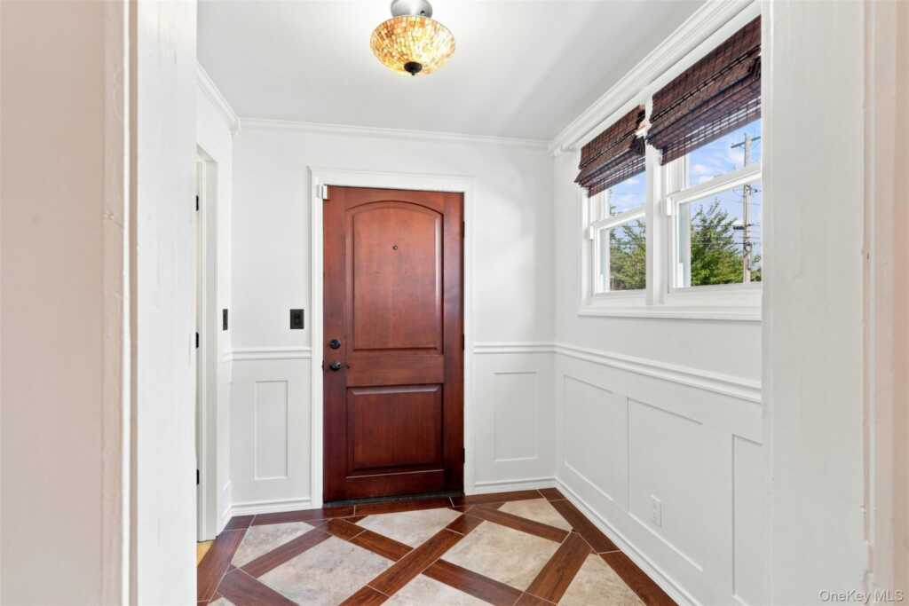 116 Andrew Street, Kingston, NY 12401 - Photo 5 of 28