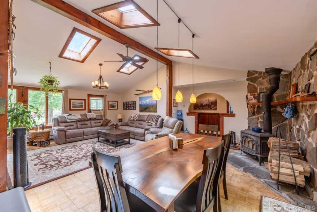 104 Park Place, Saugerties, NY 12477 - Photo 2 of 48
