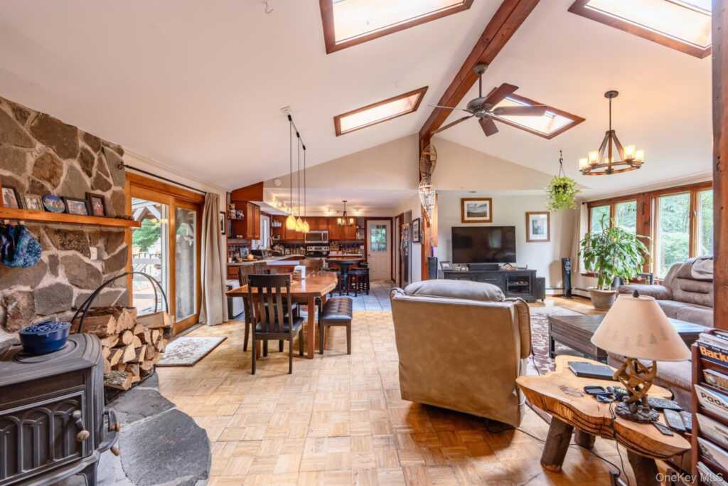 104 Park Place, Saugerties, NY 12477 - Photo 3 of 48
