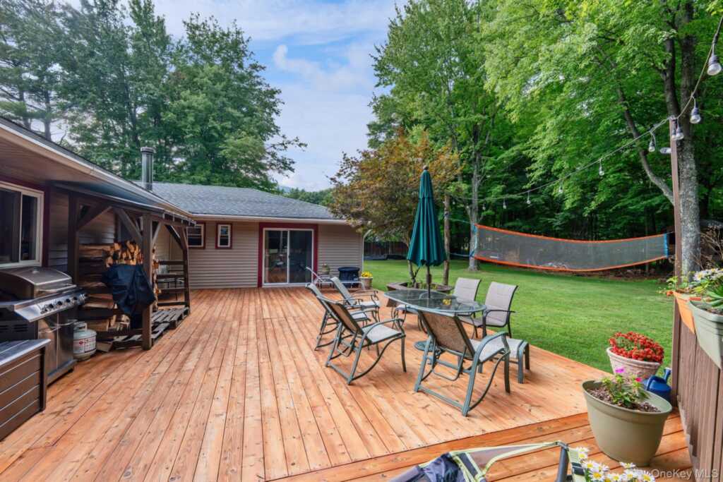 104 Park Place, Saugerties, NY 12477 - Photo 37 of 48