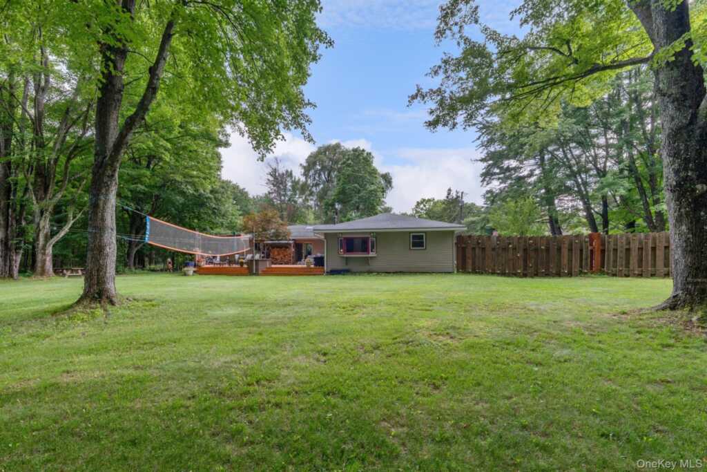 104 Park Place, Saugerties, NY 12477 - Photo 41 of 48
