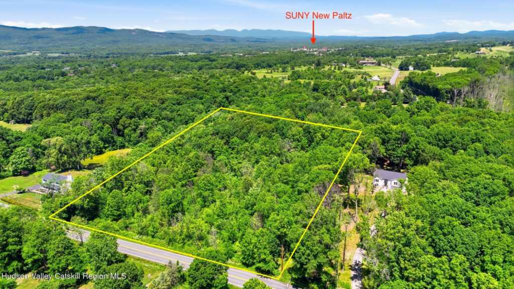 83 Jansen Road, New Paltz, NY 12561