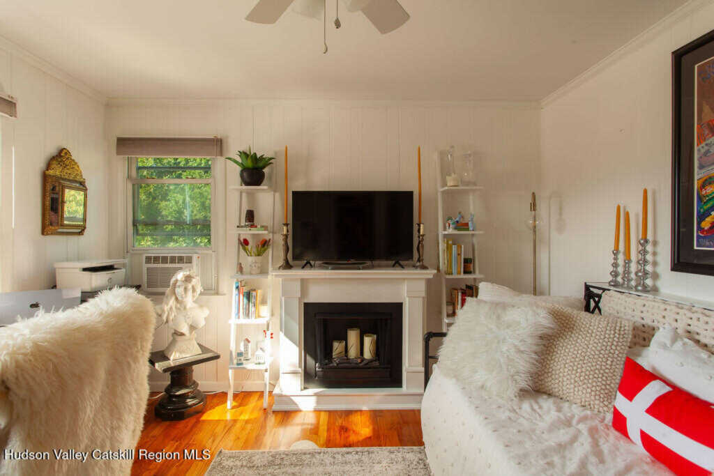 47 Saugerties Manor Road, Saugerties, NY 12477 - Photo 12 of 26