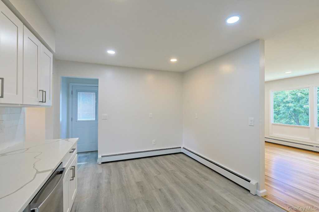 26 Becket Street, Kingston, NY 12401 - Photo 12 of 37