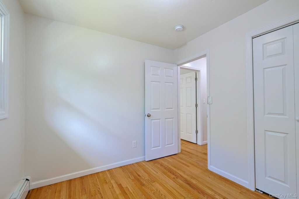 26 Becket Street, Kingston, NY 12401 - Photo 18 of 37
