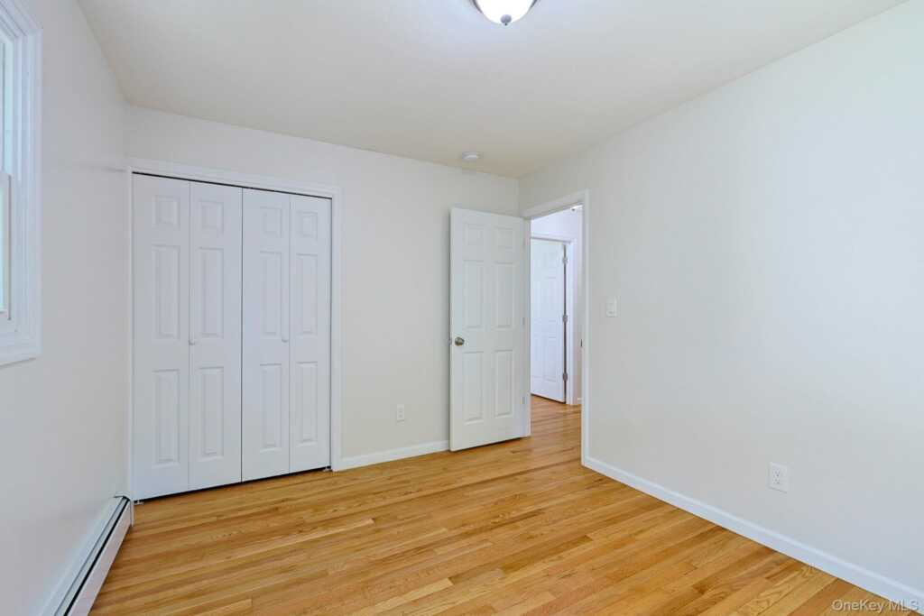 26 Becket Street, Kingston, NY 12401 - Photo 20 of 37