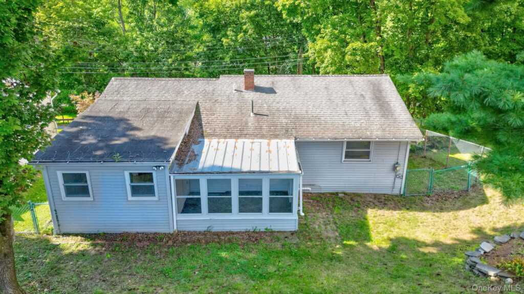 26 Becket Street, Kingston, NY 12401 - Photo 3 of 37