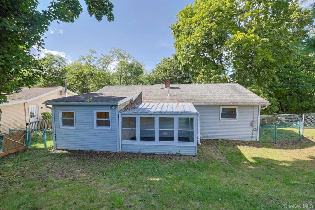 26 Becket Street, Kingston, NY 12401 - Photo 31 of 37