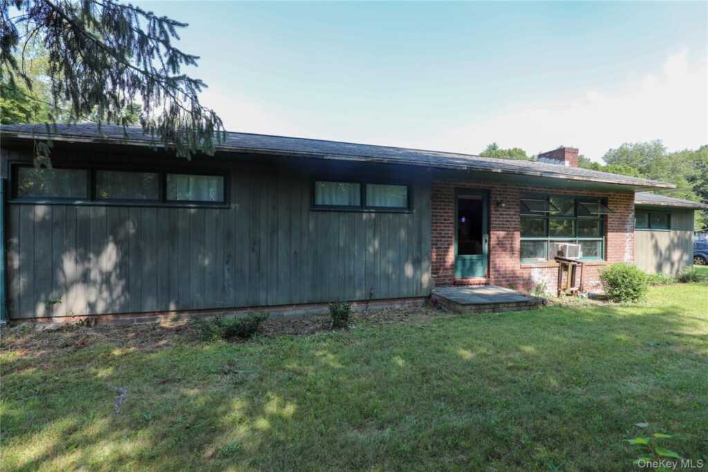 203 Maple Lane, Hurley, NY 12443