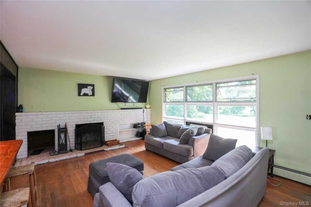 203 Maple Lane, Hurley, NY 12443 - Photo 7 of 24