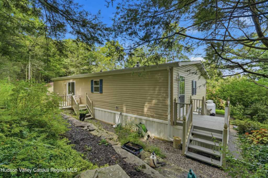 23 North Road, Kingston, NY 12401 - Photo 2 of 18
