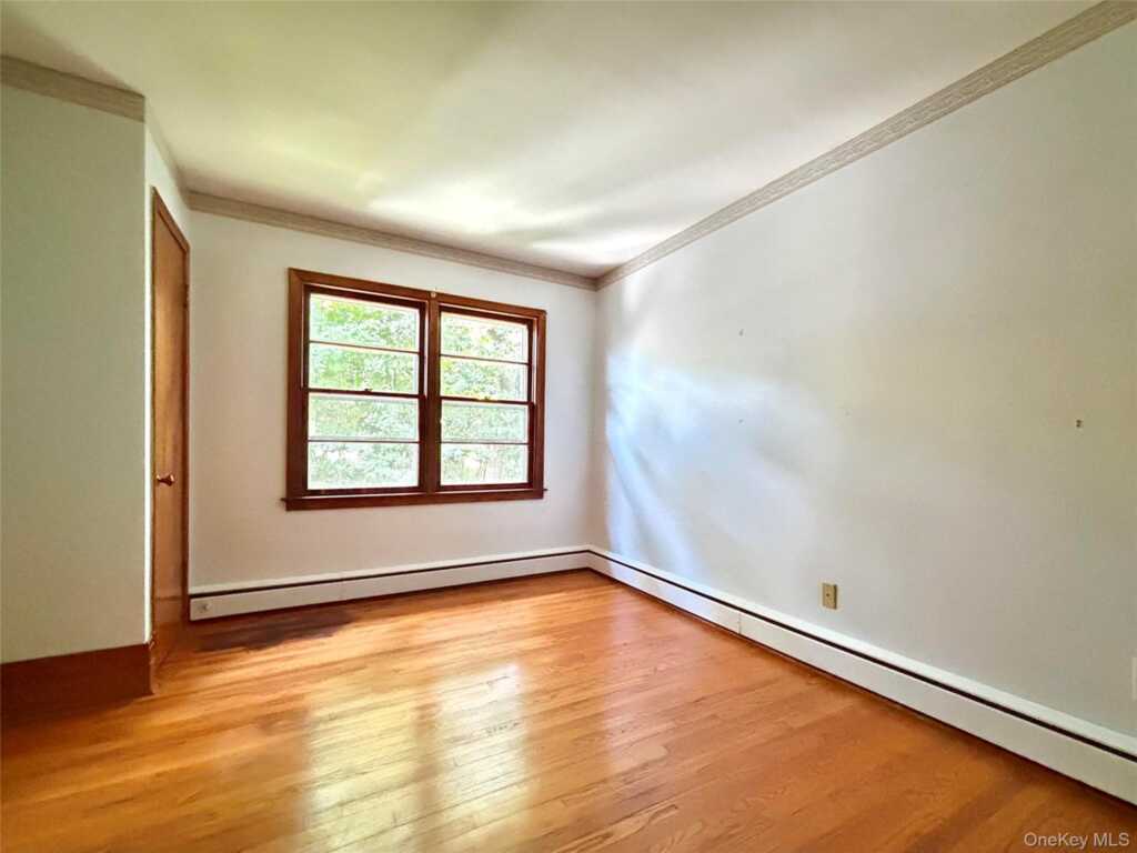 110 Montgomery Street, Rhinebeck, NY 12572 - Photo 21 of 28