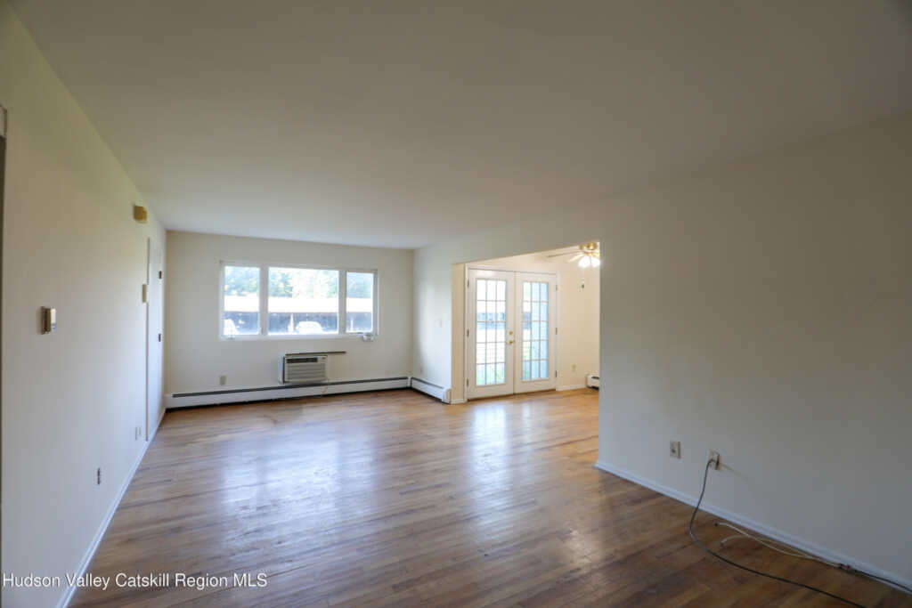 30 Lamb Avenue, Unit #4a, Saugerties, NY 12477 - Photo 5 of 8
