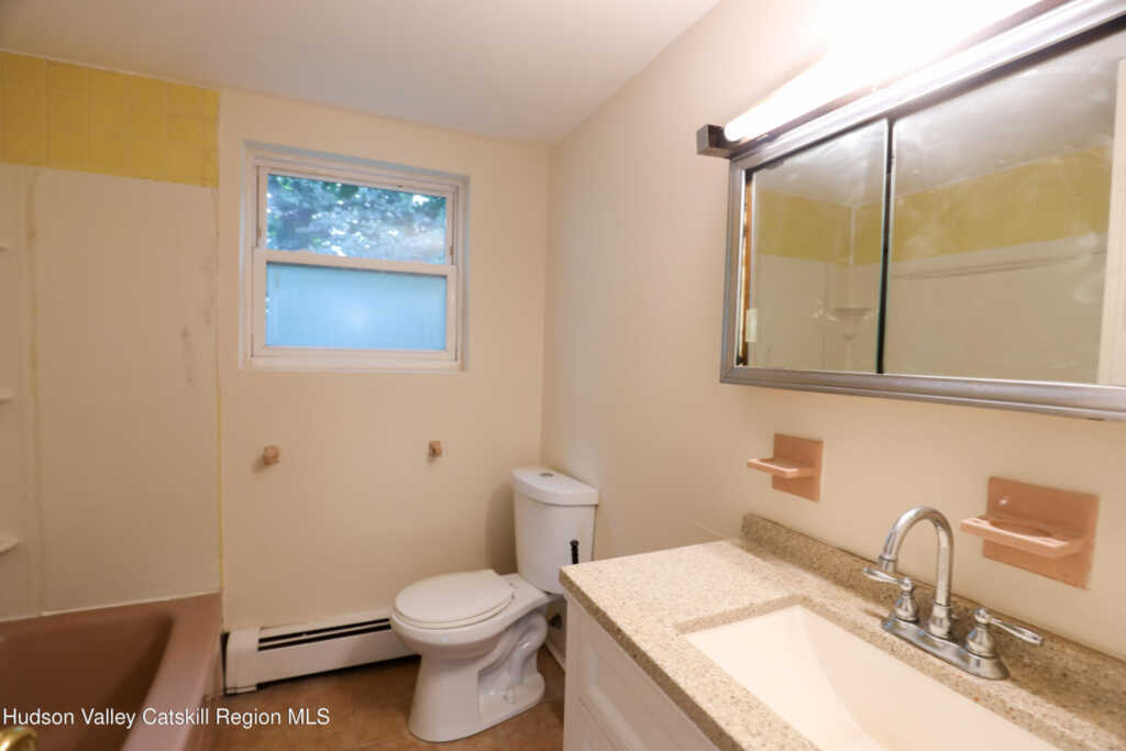 30 Lamb Avenue, Unit #4a, Saugerties, NY 12477 - Photo 6 of 8