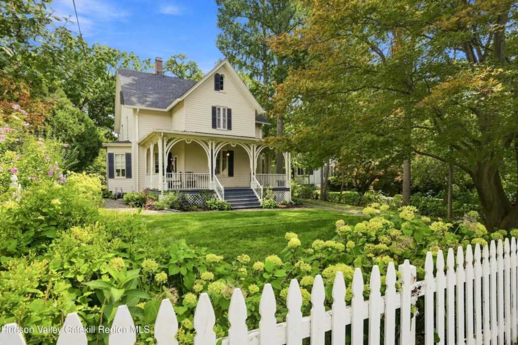 6356 Mill Street, Rhinebeck, NY 12572 - Photo 2 of 34
