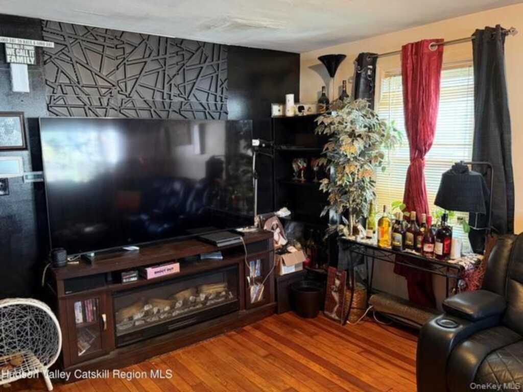 94 Oneil Street, Kingston, NY 12401 - Photo 4 of 22