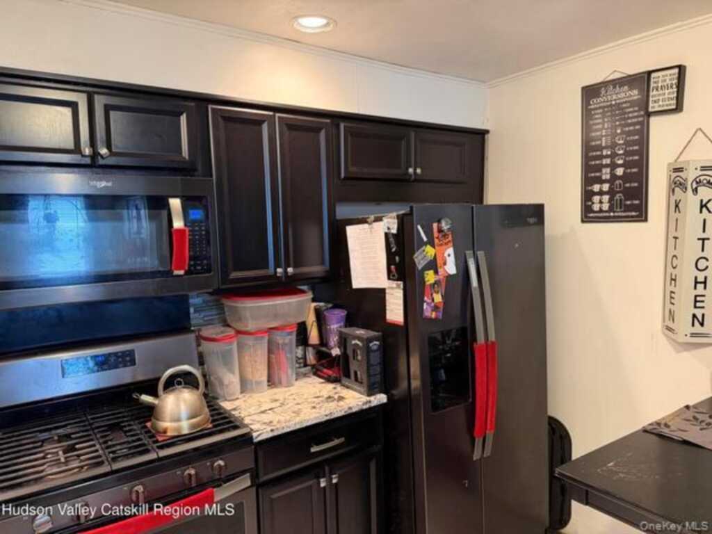 94 Oneil Street, Kingston, NY 12401 - Photo 9 of 22