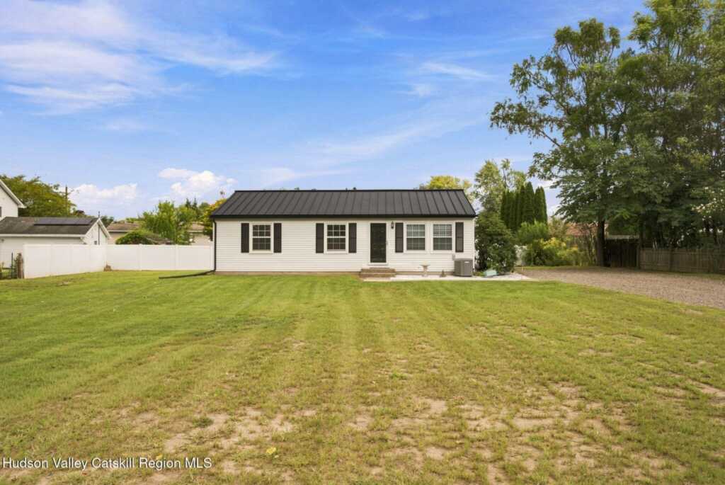 13 Highland Avenue, Saugerties, NY 12477 - Photo 30 of 38